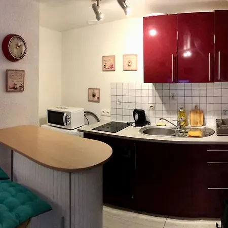 Exclusive Building For Groups アパート ルマン